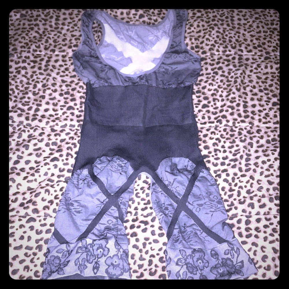 🔥MUST HAVE ITEM🔥Compression body suit